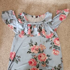 Blue floral top
